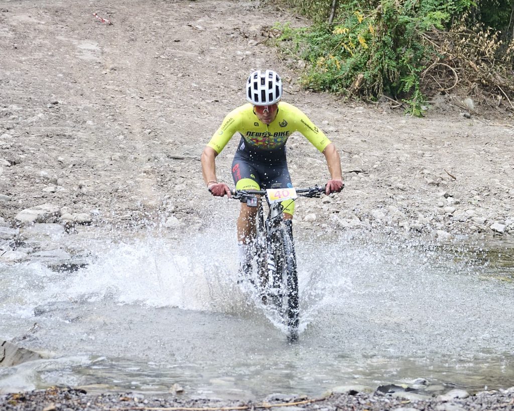 Pigozzi Federico lungo il percorso di "Appennino MTB Race"