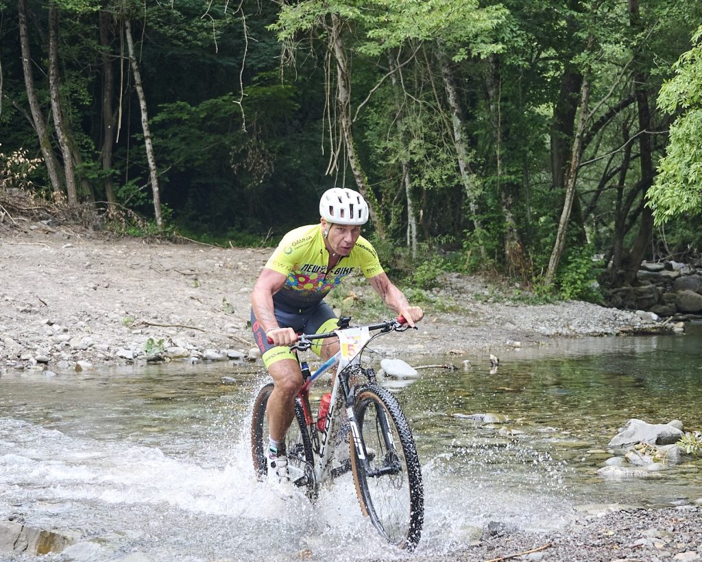 Bertolani Cristian lungo il percorso di "Appennino MTB Race"
