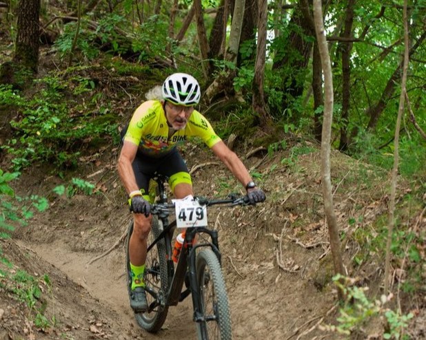 Parenti Rodrigo lungo il percorso della "Sassorace"
