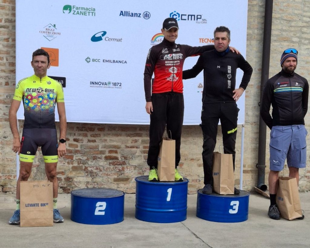 Ceglia Giovanni e Costi Davide sul podio di categoria della gara MTB della 2° Tappa del "Trofeo Modenese MTB e Ciclocross"