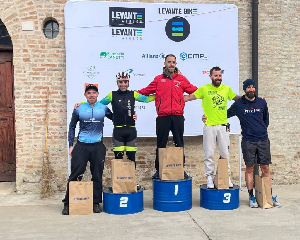 Pantaleoni Luca e Zitarosa Daniele sul podio di categoria della gara MTB della 2° Tappa del "Trofeo Modenese di MTB e Ciclocross"