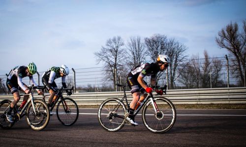Team New Bike durante il Giro di Modena di Marzaglia (MO)